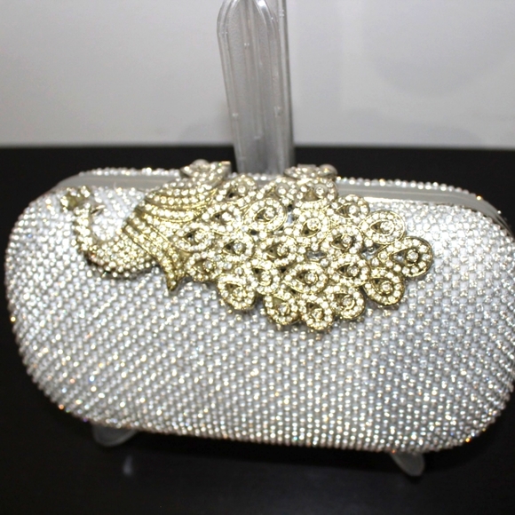 Hand Clutch - Picture 2 of 2